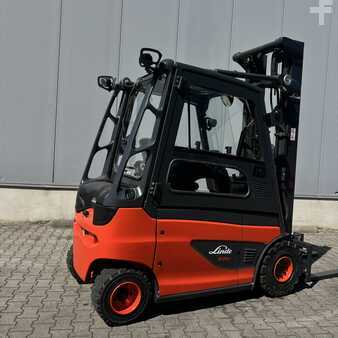 Electric - 4 wheels 2015  Linde E20 (387-01) (2)