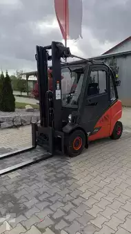 Dieselstapler-Linde-H35D-02