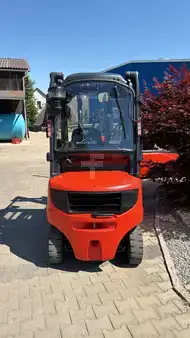 Dieselstapler 2013  Linde H16D-01 (2)