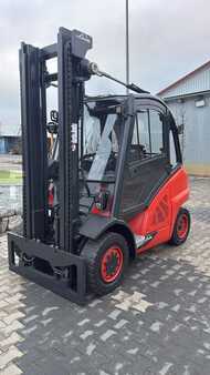 Dieselstapler-Linde-H40D-02