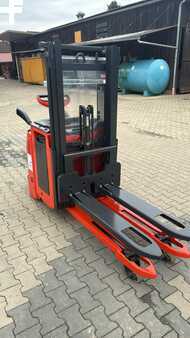 Ruční vysokozdvižný vozík 2019 Linde D12AP (2)