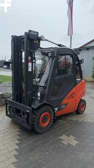 Dieselstapler-Linde-H30D-02
