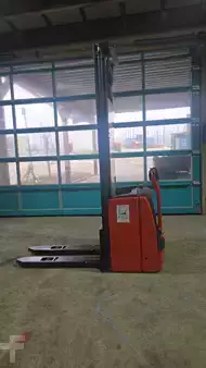 Hochhubwagen-Linde-L16