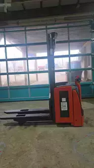 Hochhubwagen-Linde-L14