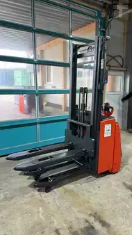 Hochhubwagen-Linde-L16