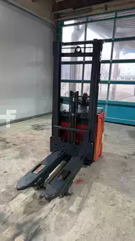 Hochhubwagen-Linde-L14