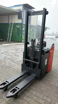 Hochhubwagen-Linde-D12 SP