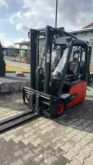 Elektro 3 Rad-Linde-E16C-02