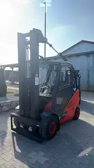 Dieselstapler-Linde-H30D-02