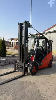 Dieselstapler-Linde-H30D-02