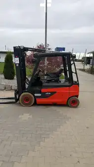 Elektro 4 Rad 2012  Linde E25L-01 (2)