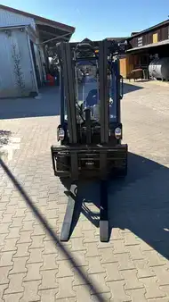 3-wiel elektrische heftrucks 2012  Linde E18-01 (2)