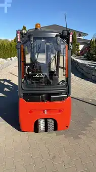 3-wiel elektrische heftrucks 2012  Linde E18-01 (5)