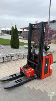 Hochhubwagen 2018  Linde L14 (1)