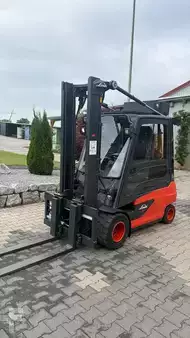 Elektro 4 Rad 2019  Linde E35L-01 (1)