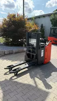 Wózek wysokiego podnoszenia 2019  Linde D12SP (2)