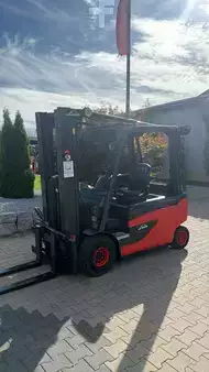 Elektro 4 Rad 2018  Linde E25L-01 (1)