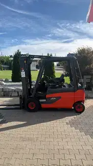 Elektro 4 Rad 2018  Linde E25L-01 (5)