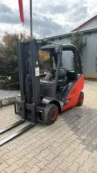 Dieselstapler 2015  Linde H25D-02 (1)