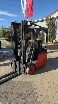 Elektro tříkolové VZV 2010  Linde E12-01 (1)