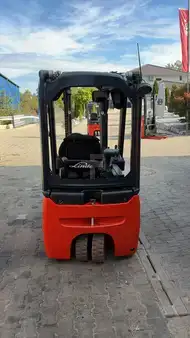 Elektro tříkolové VZV 2010  Linde E12-01 (3)