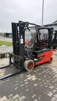 Elektro 4 Rad-Linde-E30L-01