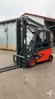 Elektro 4 Rad-Linde-E50HL-01