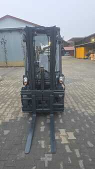 Dieselový VZV 2011  Linde H18D-01 (5)