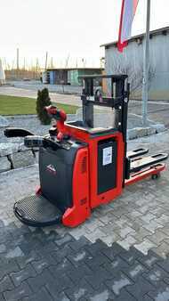 Ruční vysokozdvižný vozík 2018 Linde D12HPAP (2)