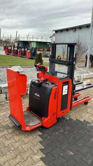 Ruční vysokozdvižný vozík 2016 Linde D12HPAP (2)