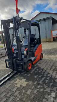 Dieselstapler-Linde-H16D-01