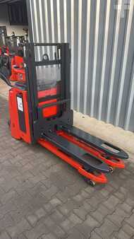 Hochhubwagen 2018  Linde D12HPAP (1)