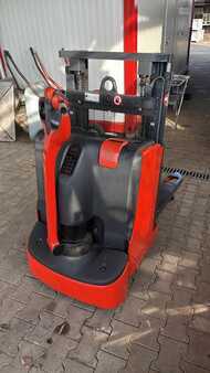 Ruční vysokozdvižný vozík 2015 Linde D08 (3)