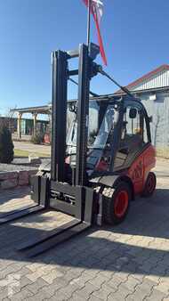 Dieselstapler-Linde-H45D-02