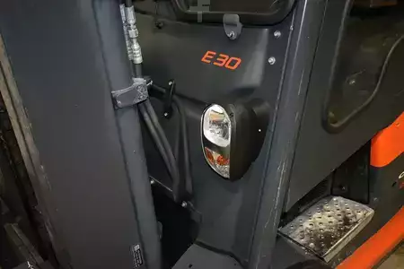 Elektro čtyřkolový VZV 2019  Linde E 30/600 HL 387 (10)