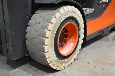 Elektro čtyřkolový VZV 2019  Linde E 30/600 HL 387 (7)