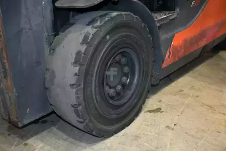 Elektro čtyřkolový VZV 2016  Linde E 25/600 HL 387-01 (7)