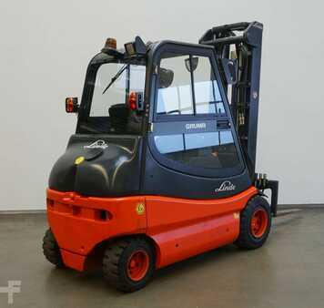 Elektro čtyřkolový VZV 2007  Linde E 25 EX S 336-31 (2)