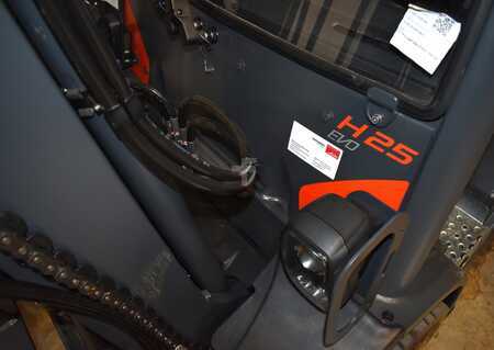 Dieselový VZV 2019  Linde H 25 D/600 (3A) EVO 393-02 (12)