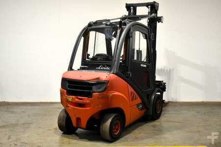 Chariots élévateurs diesel 2019  Linde H 25 D/600 EVO 393-02 (2)