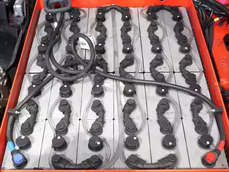 Electric - 4 wheels 2020  Linde E 16 PH EVO 386-02 (6)