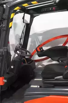 Sähkö - 3 pyör 2021  Linde E 18 L EVO 386-02 (4)
