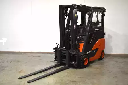 Elektro čtyřkolový VZV 2022  Linde E 18 PH EVO 386-02 (1)