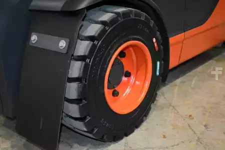 Elektro čtyřkolový VZV 2022  Linde E 18 PH EVO 386-02 (7)