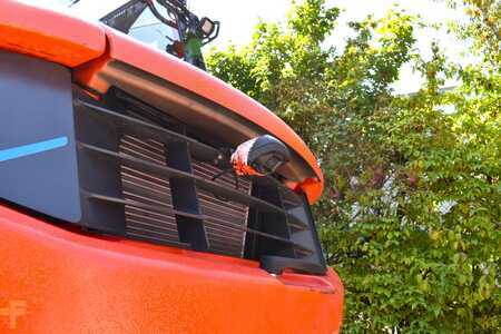 Elektryczne 4-kołowe 2022  Linde E 70 1279 (15)