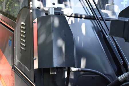 Elektryczne 4-kołowe 2022  Linde E 70 1279 (18)