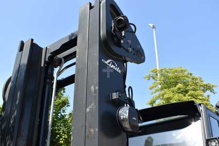 Elektryczne 4-kołowe 2022  Linde E 70 1279 (19)