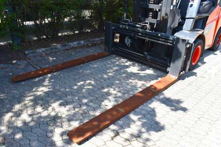 Elektryczne 4-kołowe 2022  Linde E 70 1279 (20)