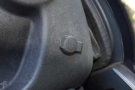 Elektryczne 4-kołowe 2022  Linde E 70 1279 (26)