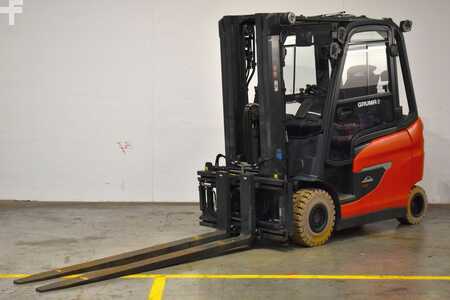 Elektro čtyřkolový VZV 2024  Linde E 25/600 HL 1252-01 (12)